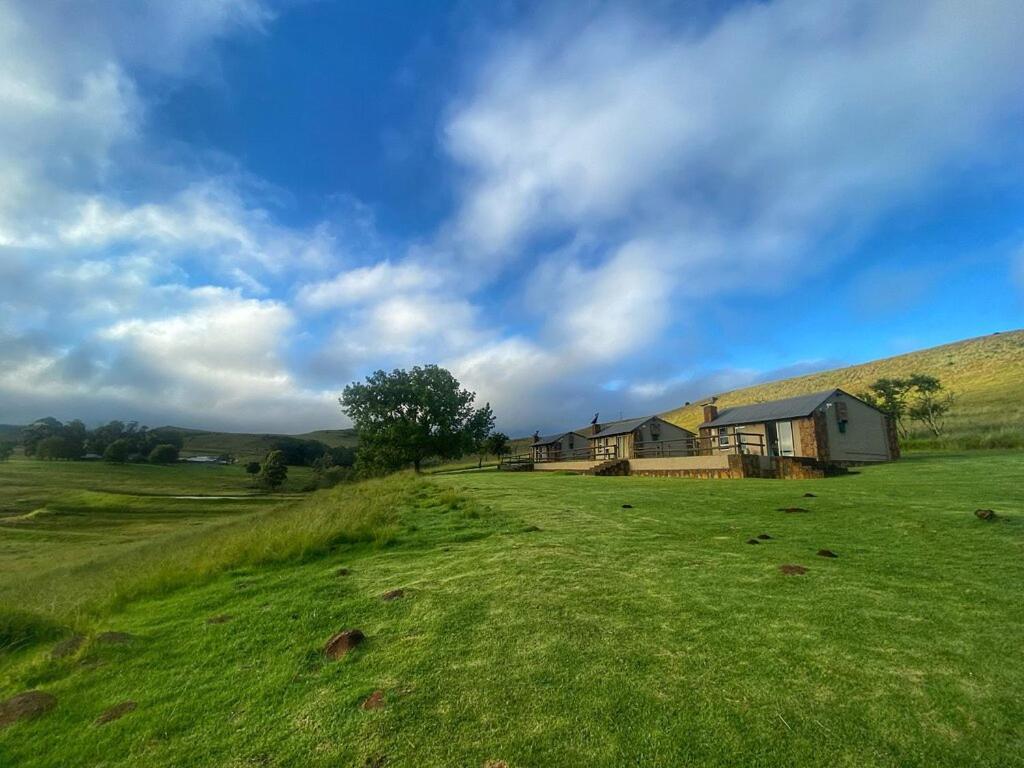 Wetlands Game Lodge Wakkerstroom Buitenkant foto